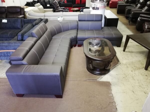 MATRICKS CORNER LOUNGE